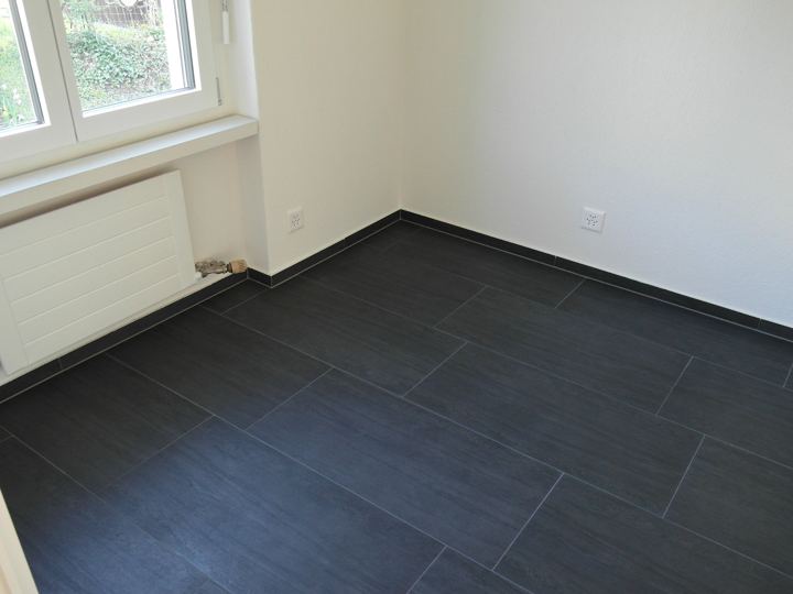 Plattenarbeiten Küchenboden