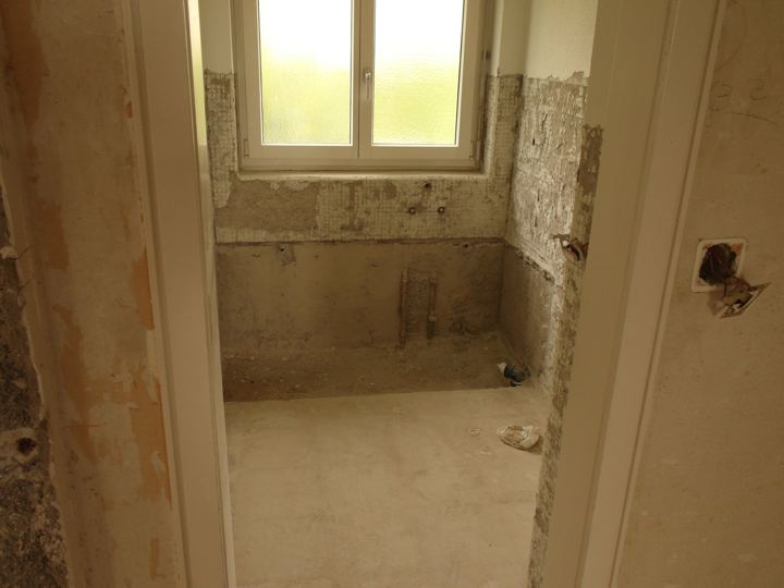 Abbrucharbeiten Gäste-WC