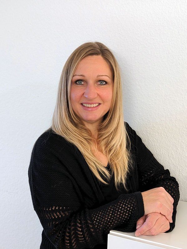 Claudia Stiefenhofer, Administration